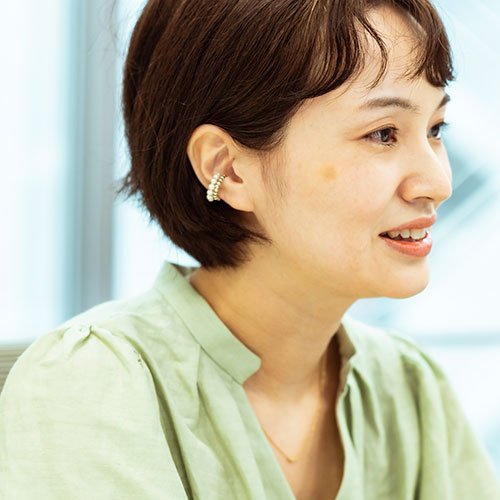 篠田真友子